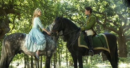 Polscy widzowie oczarowani "Kopciuszkiem"