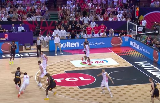 TVP zmienia ramówkę. Ważny mecz polskich koszykarzy na głównej antenie