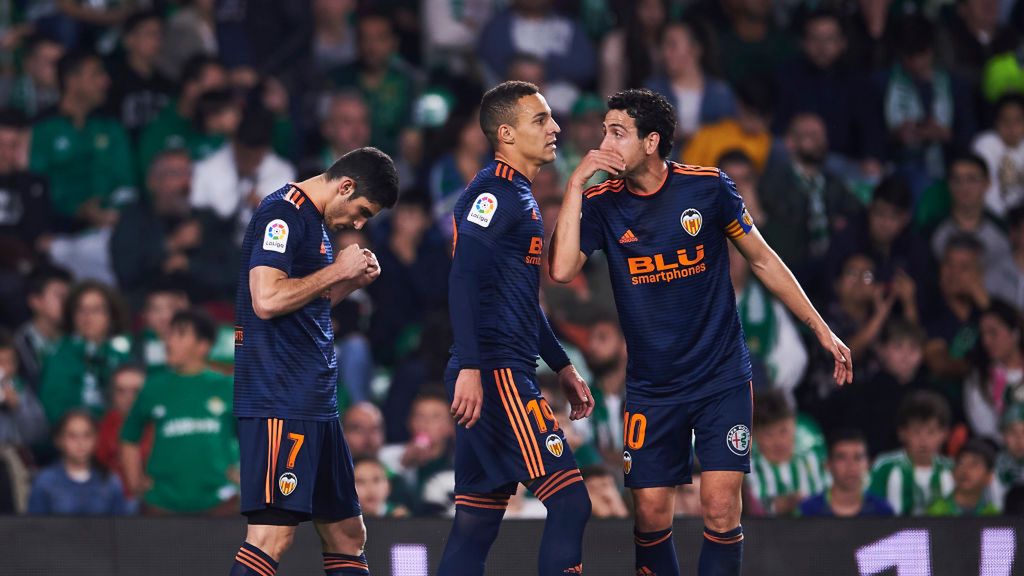 Getty Images / Aitor Alcalde Colomer / Na zdjęciu: piłkarze Valencia CF