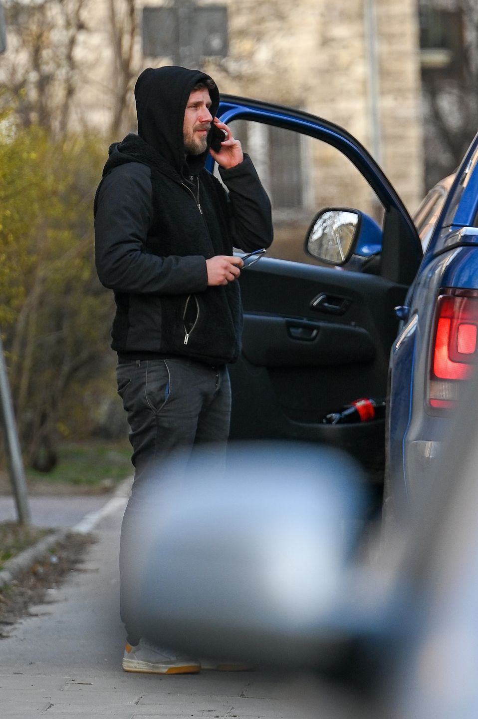 Antek Królikowski odwiedza Joannę Opozdę i syna w szpitalu 