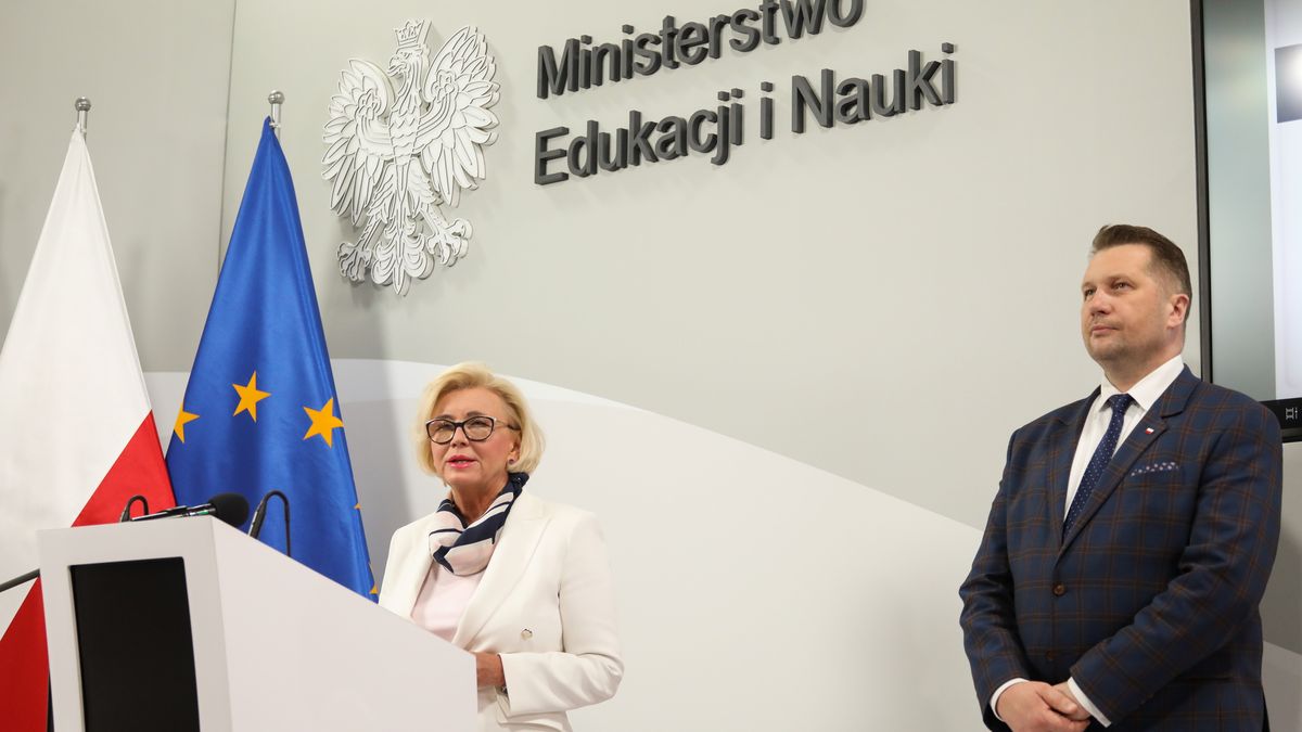 Wiceminister edukacji Marzena Machałek jest przewodniczącą rady FRSE. Według "GW" minister Przemysław Czarnek zablokował sprawę odwołania dyrektora fundacji
