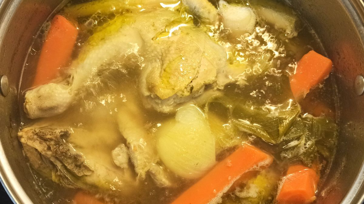 Nie wszyscy wrzucają do rosołu liście kapusty