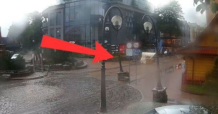 Wybiła 14:09 na Krupówkach. Robi się przykro. Popatrzcie