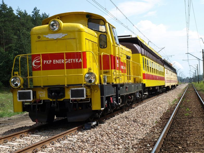 PKP Energetyka wyda ok. 25 mln zł na poprawę bezpieczeństwa na kolei