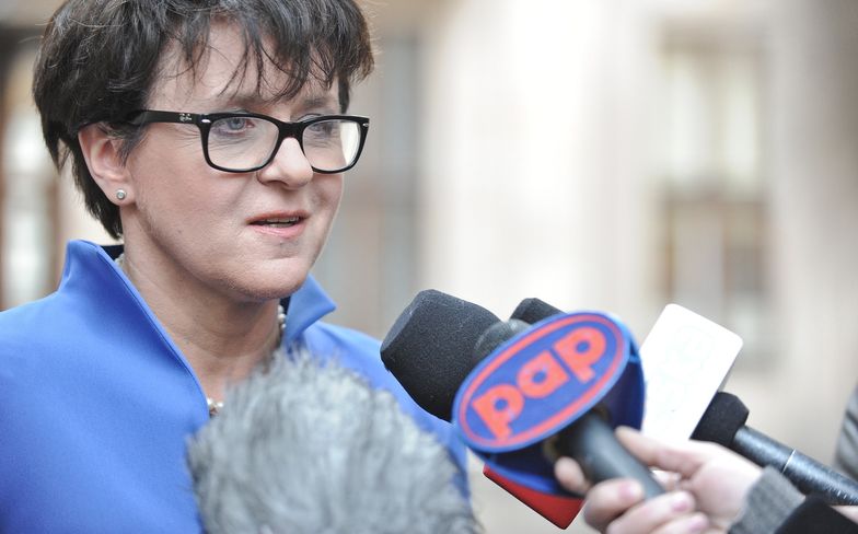 Pensje nauczycieli bez zmian? Minister edukacji spotkała się ze związkami zawodowymi