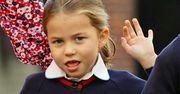 Księżniczka Charlotte skończyła 7 LAT! Jak co roku, zapozowała w obiektywie Kate Middleton (FOTO)