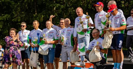 Puchar został w Łysomicach. Mieszkańcy uczcili tytuł Rowerowej Stolicy Polski