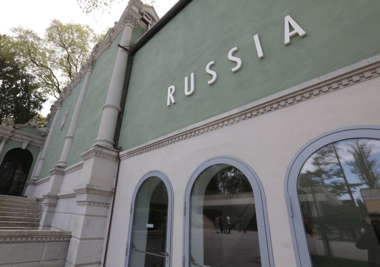 Rosja dopuszczona do Biennale w Wenecji. Protest 22 państw