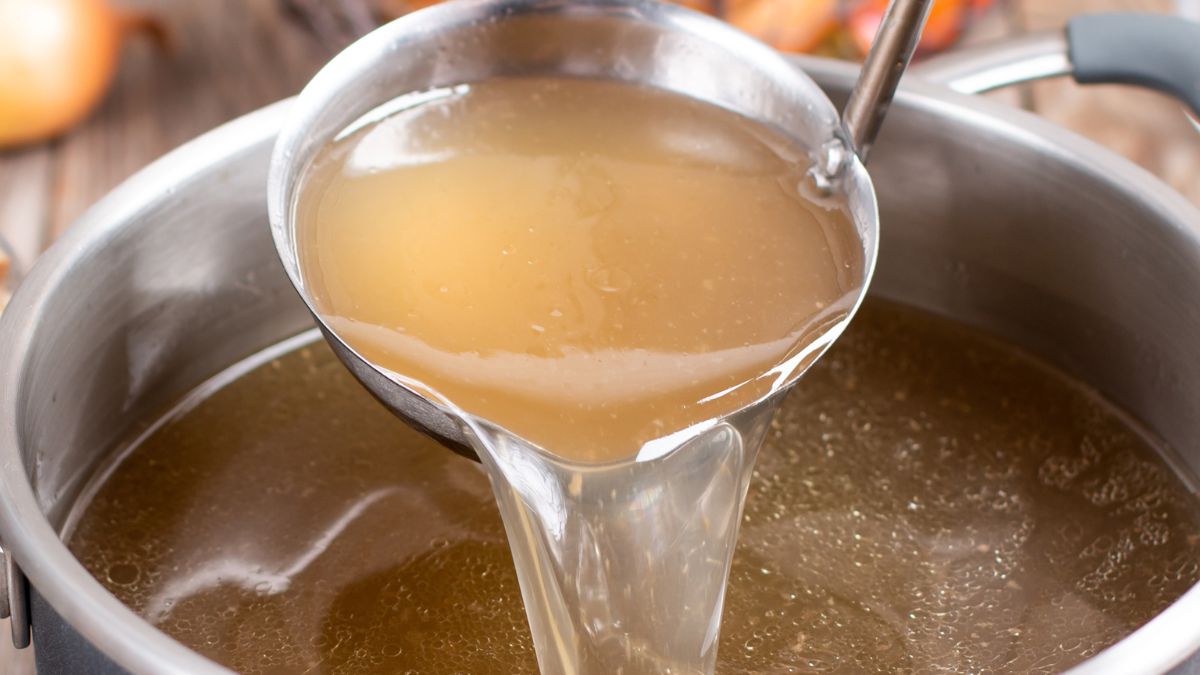 Rosół wyszedł za cienki? Dodaj kilka kropel tej przyprawy