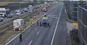 Wypadek na A2. Motocyklista wbił się w busa. Interweniował śmigłowiec LPR