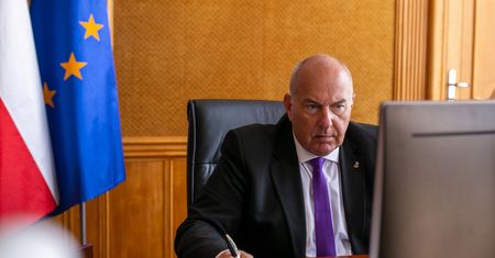 Budżet na plusie 876 mln zł. Ministerstwo Finansów podsumowało dochody i wydatki