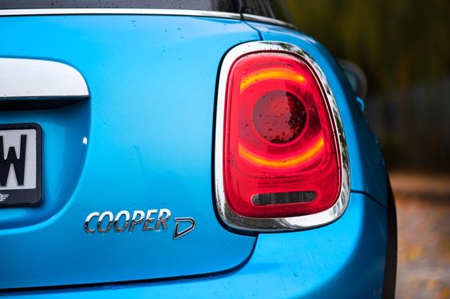 Mini Cooper D - światło tylne