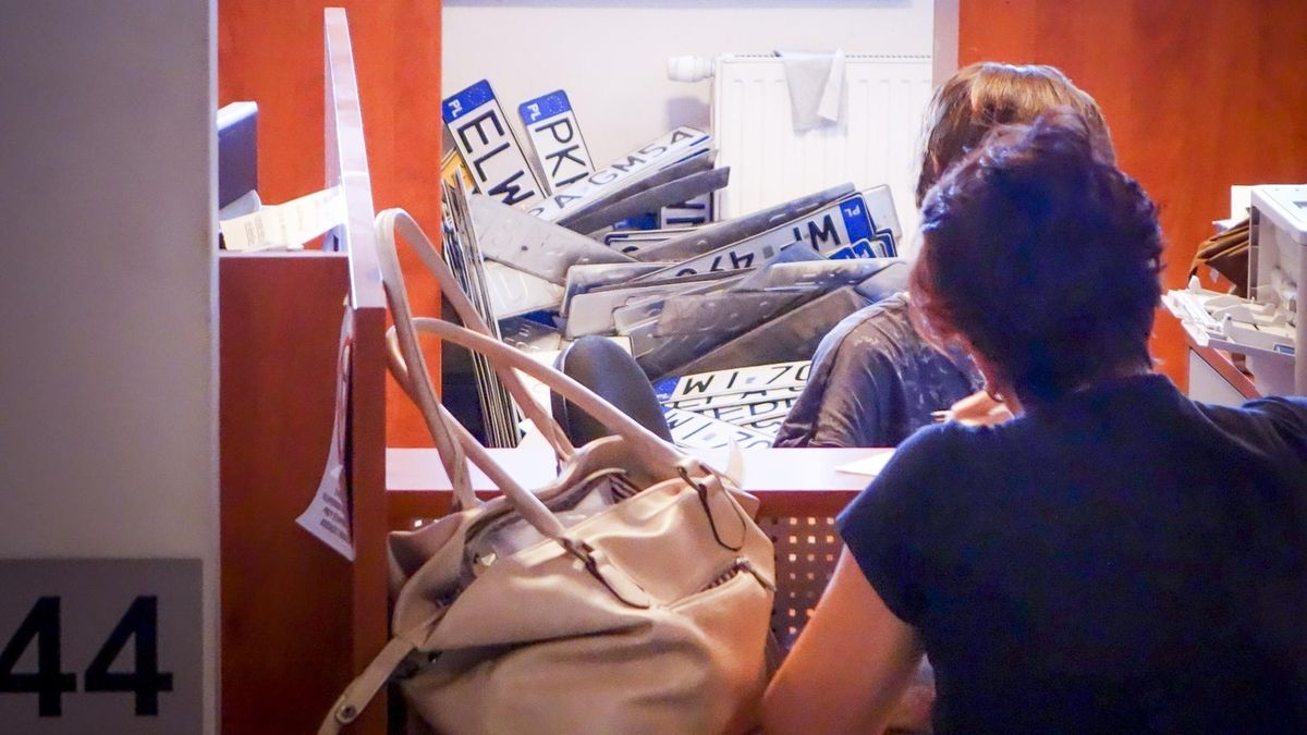 Do CEPiK na bieżąco będą przekazywane dane o badaniach technicznych aut, także z negatywnym wynikiem