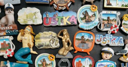 Przez magnesy lodówka ciągnie więcej prądu? Wyjaśniamy