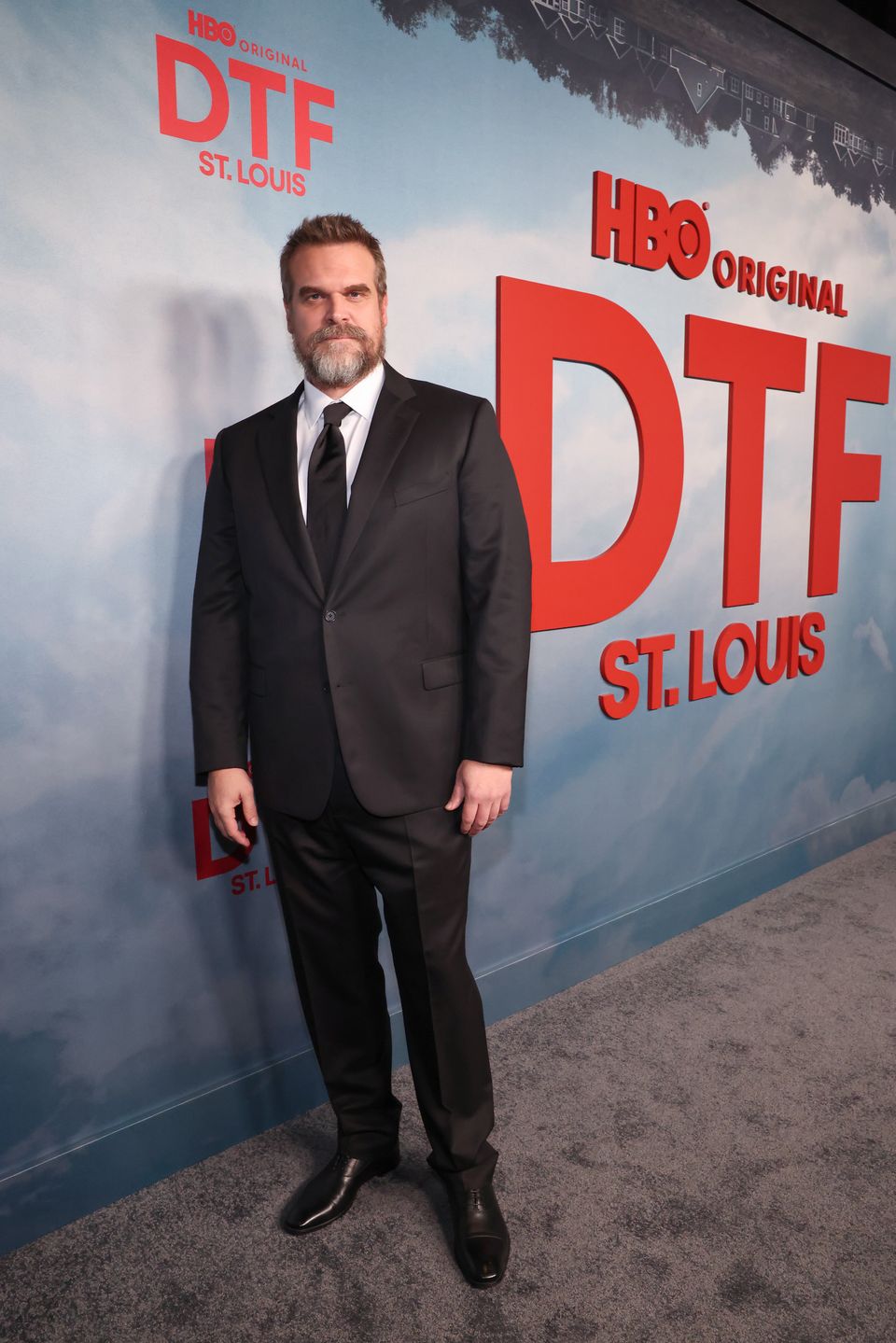 David Harbour, luty 2026