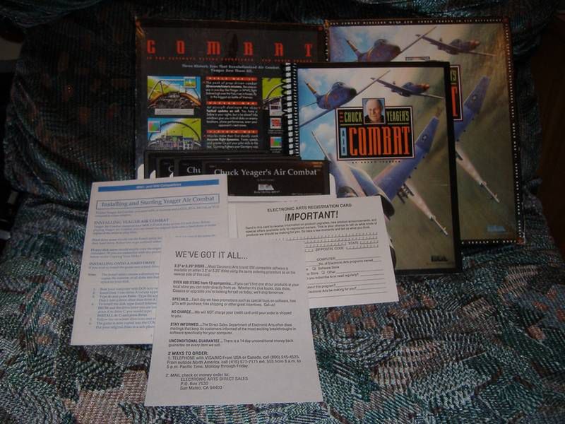 Chuck Yeager's Air Combat - instrukcja i reszta zawartości pudełka