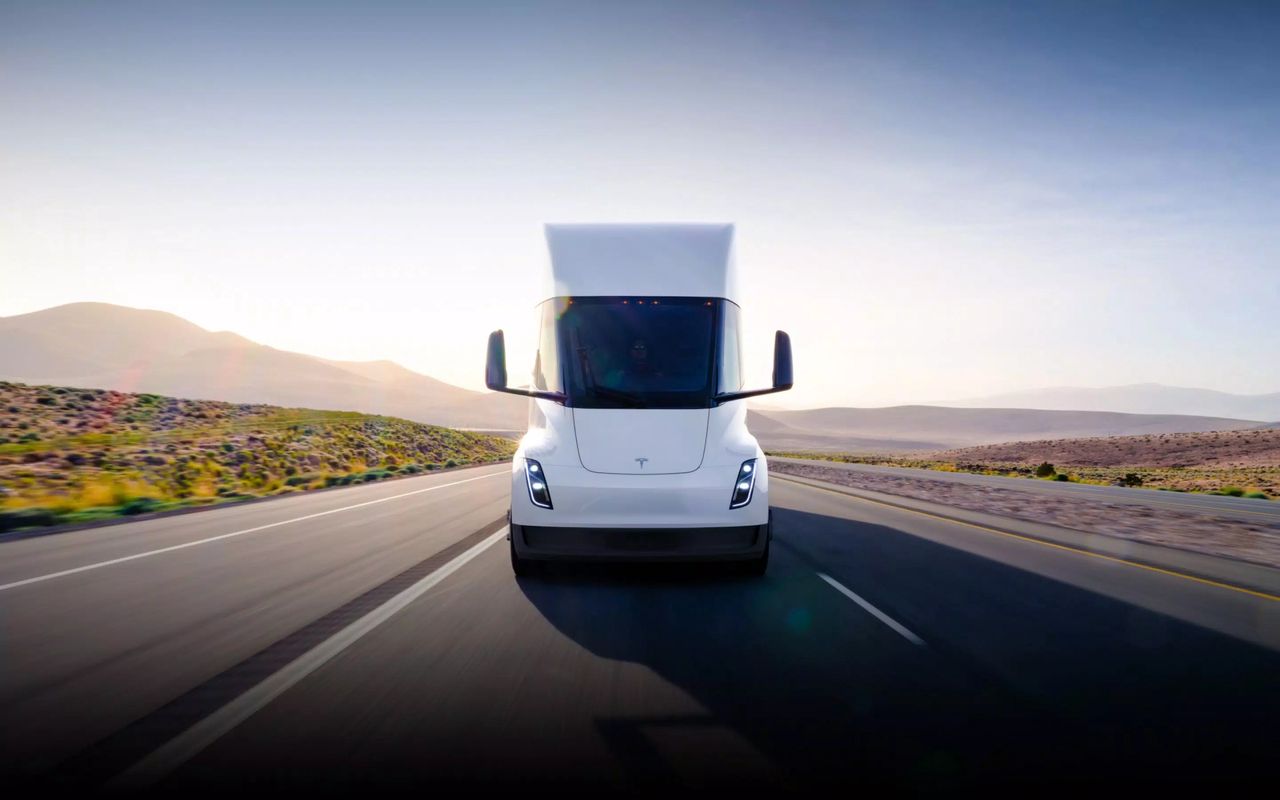 Tesla Semi 1