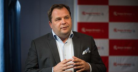 Sebastian Mikosz wiceprezesem IATA. To były prezes LOT-u