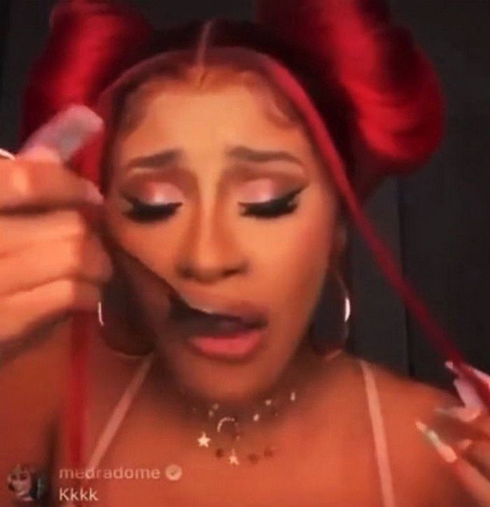 Cardi B rozpacza na Instagramie