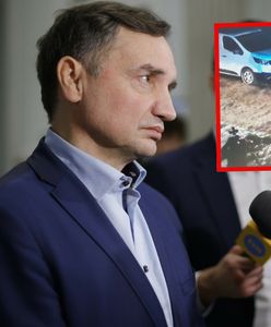 Policja przed domem Ziobry. "Nie ma odzewu"