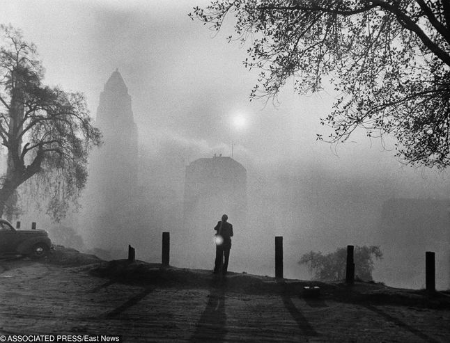 Smog nad Los Angeles w 1948 roku (fot. ASSOCIATED PRESS/East News)