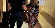 Złapana na kradzieży kobieta wpadła w szał. Zaatakowała ochroniarza bijąc go po twarzy