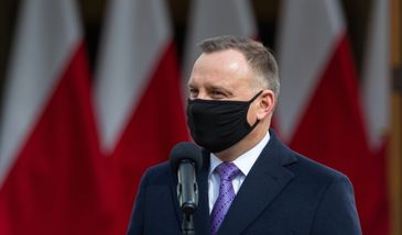 Autor powieści oskarżony o znieważenie prezydenta Dudy