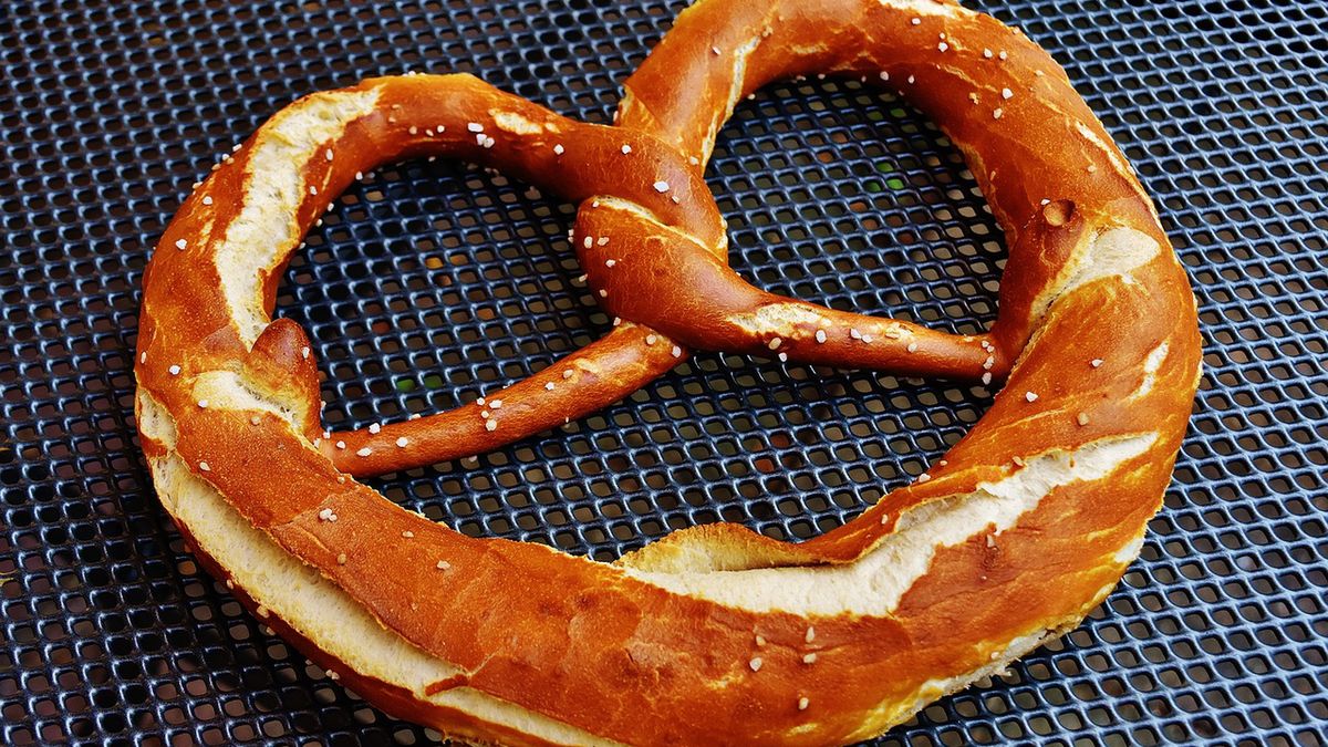 Precle z dodatkiem niewzbogaconej mąki (solone)