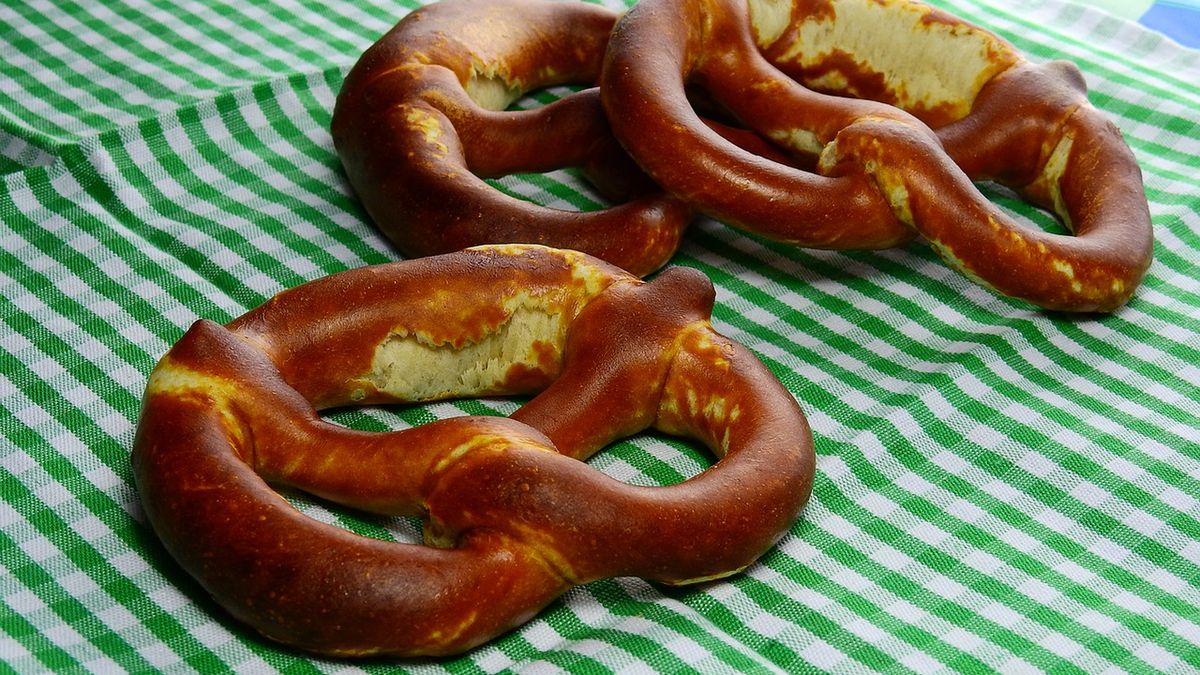 Precle z dodatkiem niewzbogaconej mąki, bez dodatku soli