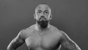 Nie żyje słynny wojownik. Walczył z polskimi gwiazdami