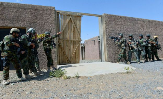 Afganistan: dwaj żołnierze zabili co najmniej dwunastu kolegów