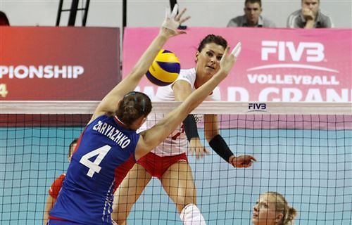 Katarzyna Skowrońska-Dolata była nie do zastąpienia w meczu z Rosjankami /foto: FIVB