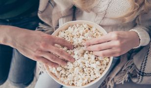 Popcorn - ile ma kalorii? Popularna przekąska pod lupą
