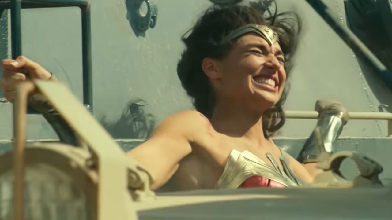 "Wonder Woman 1984" miała być hitem, a traci widzów w kinach. Spektakularny spadek