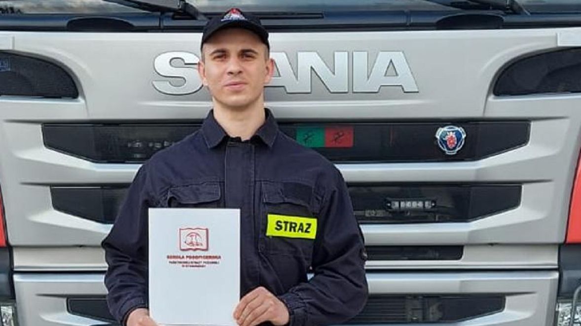 Strażak uratował życie dziewczynce.