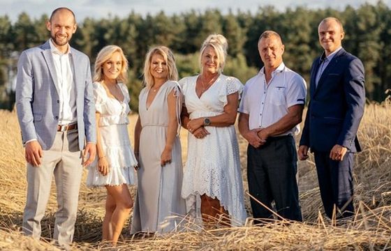 „Rolnik szuka żony” dalej hitem. TVP1 znokautowała konkurencję