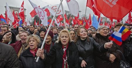 Mołdawia: Tysiące ludzi demonstrowały przeciw zacieśnianiu więzi z UE