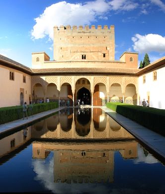 50 oskarżonych o okradanie Alhambry