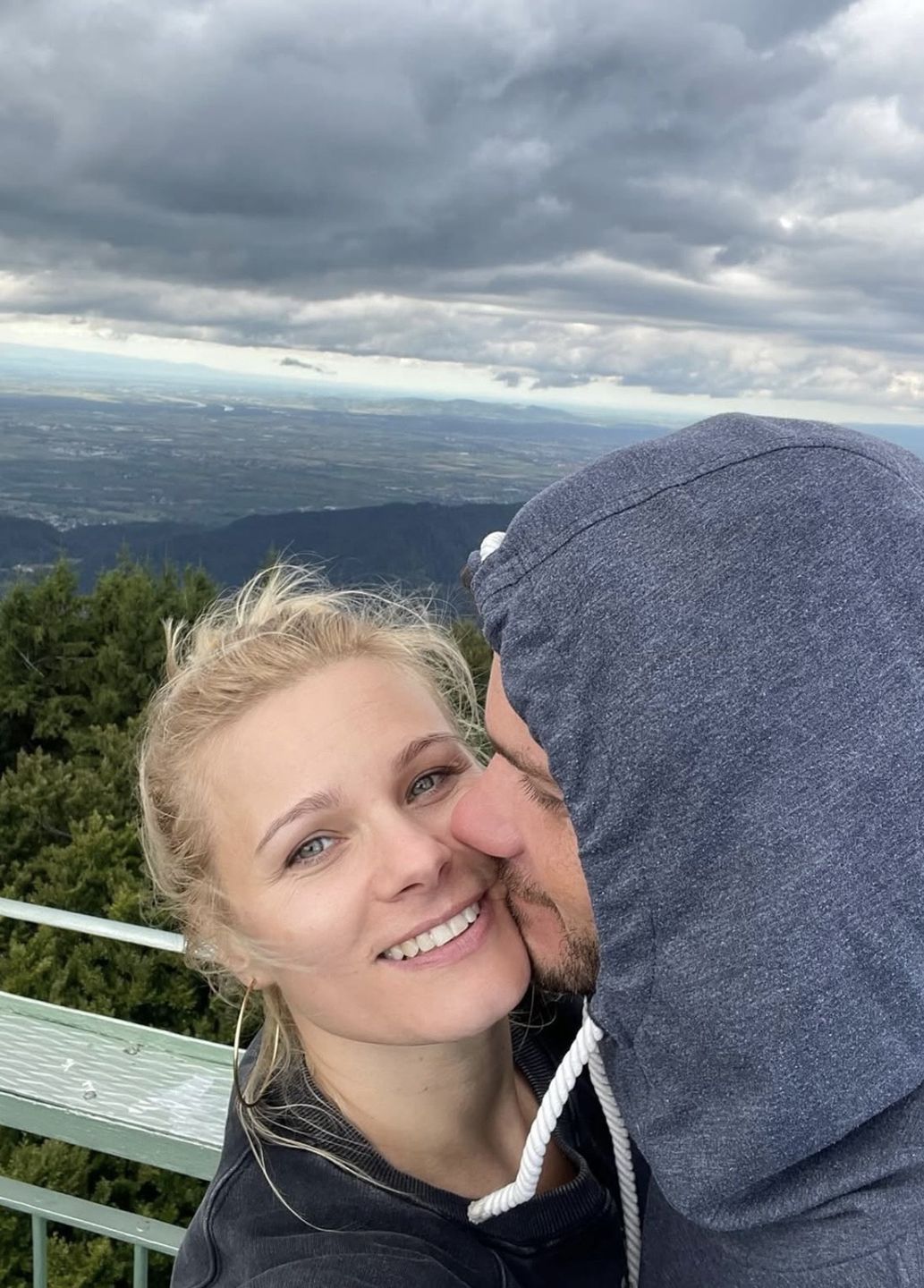 Anna Głogowska z partnerem