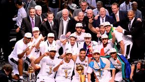 Mistrzowie NBA u Obamy. "Panowie w zaawansowanym wieku mogą osiągnąć sukces" (wideo)