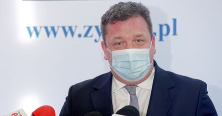 Umowa na 500 zł, a firma każe oddać 112 tysięcy. Minister apeluje do Ziobry