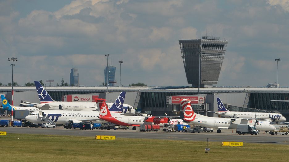 54-latka wywołała fałszywy alarm na Lotnisku Chopina