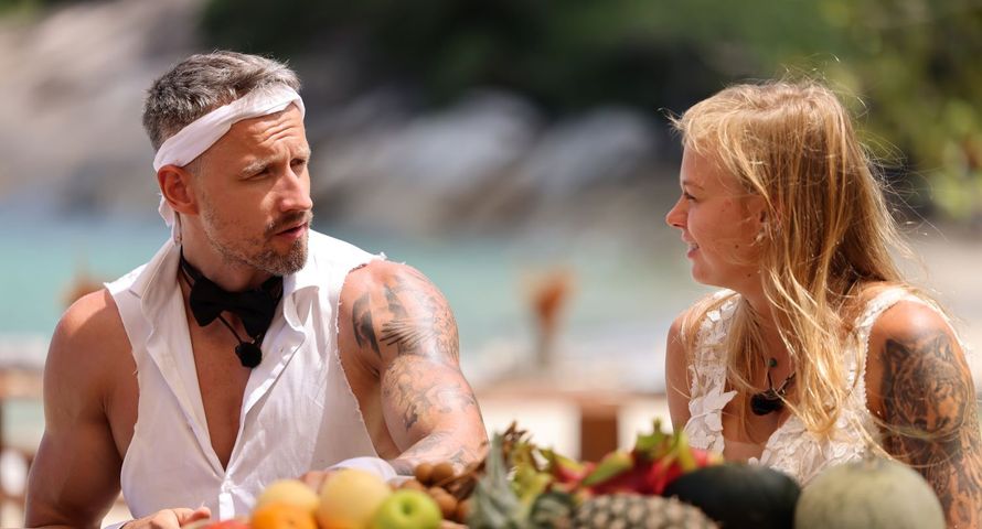 "Skok na głęboką wodę" w TVN śledzi pół miliona widzów