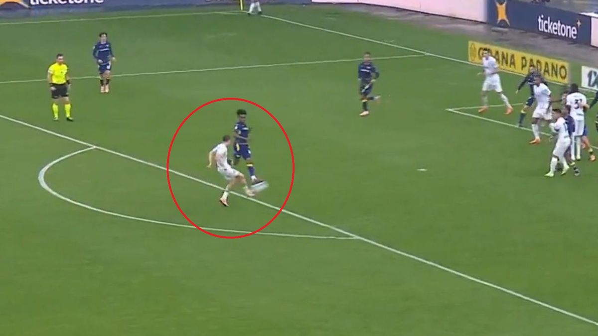 Twitter / Eleven Sports / Kapitalny gol Piotra Zielińskiego