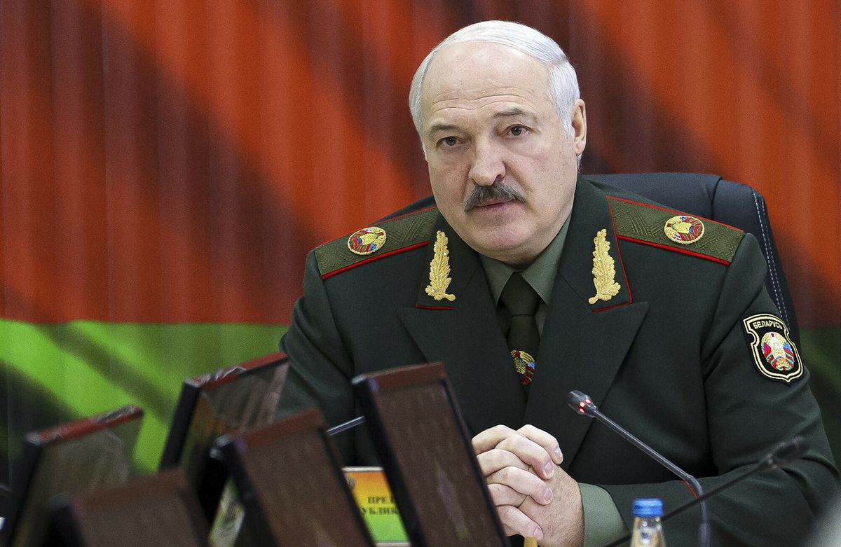 Łukaszenka chce zmienić konstytucję. Może uniknąć odpowiedzialności 
