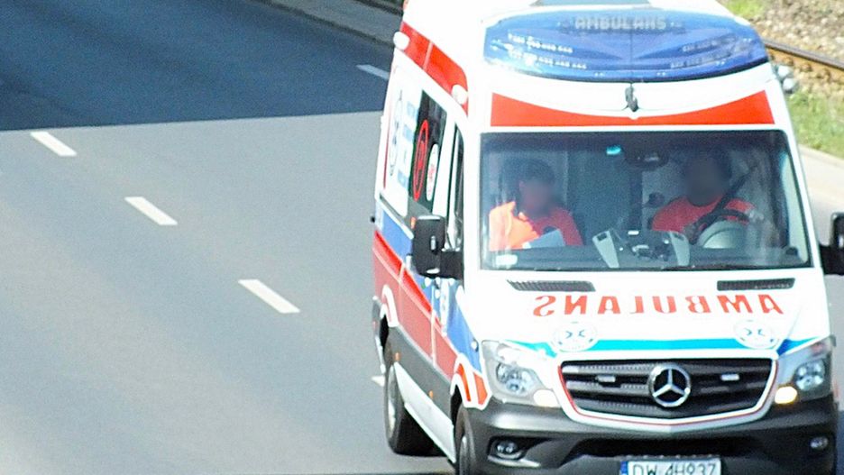 Zgorzelec. Pacjent jeździł karetką 10 godzin. Bo bali się koronawirusa