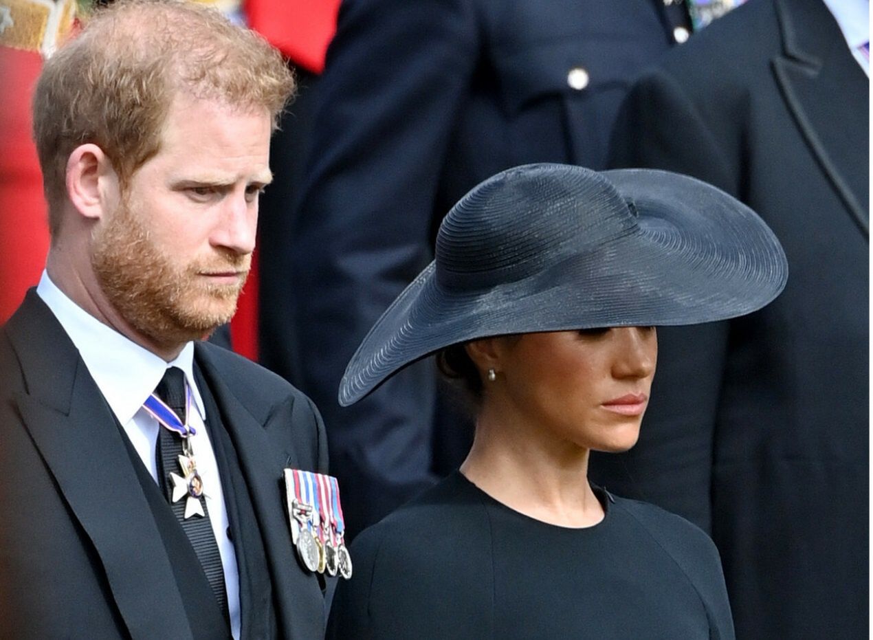 Premiera dokumentu o Meghan i Harrym przesunięta. Przez kłopot Netfliksa z "The Crown"