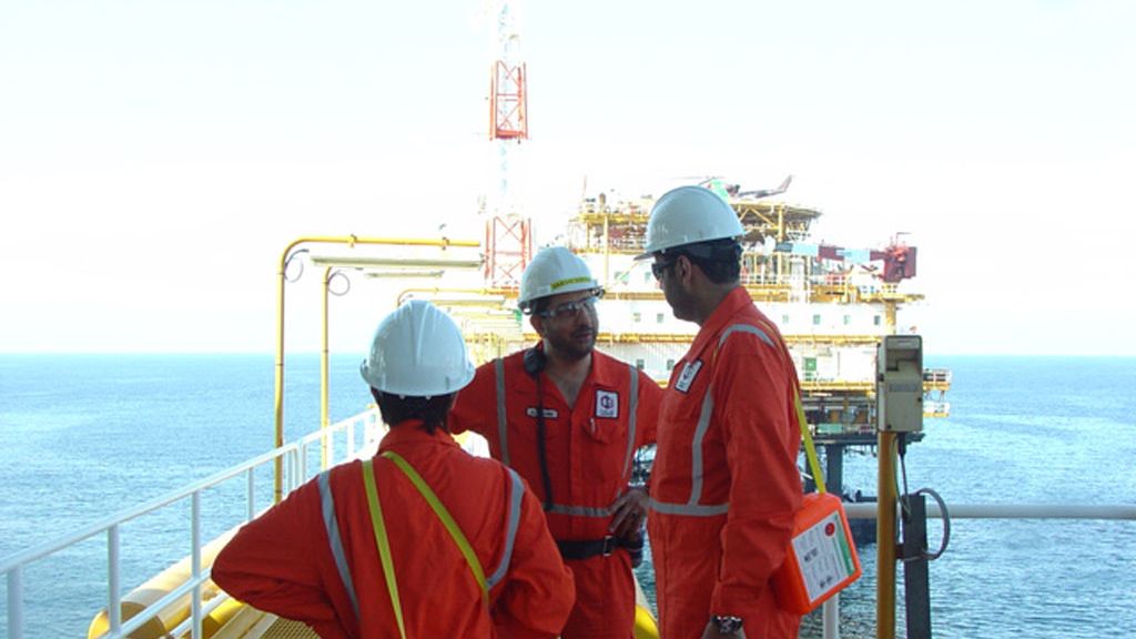 Morska platforma wiertnicza QatarGas w Zatoce Perskiej