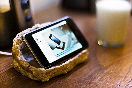 6 najdziwniejszych podstawek do iPhone'a 3