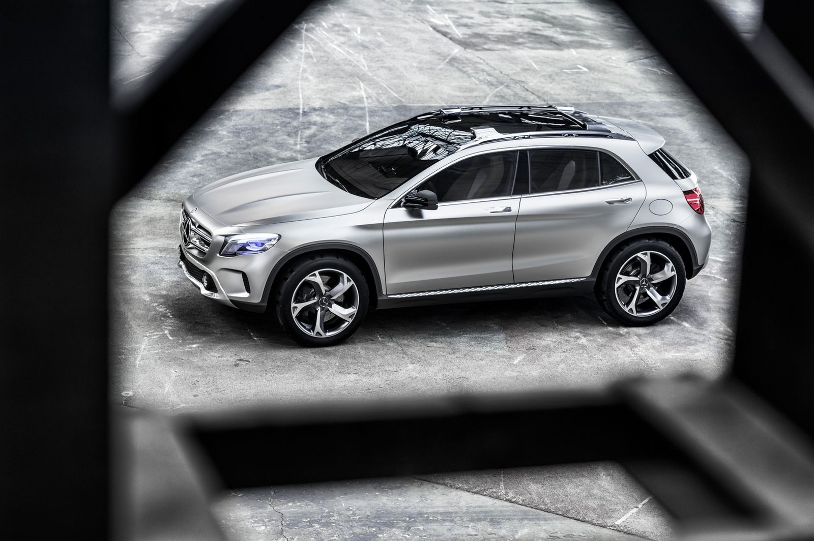 Mercedes GLA Concept na oficjalnych zdjęciach [galeria] 32